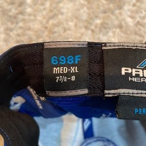 Hampton football cap fitted